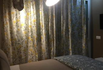 Agr  able s  jour (wifi fibre) allows 18 year olds to book a room