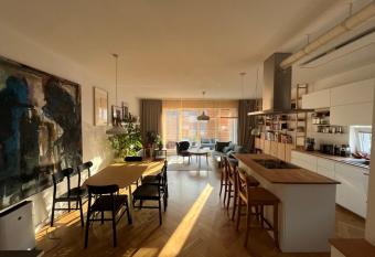 Apartament - Francuska Atal Park has Balcony rooms