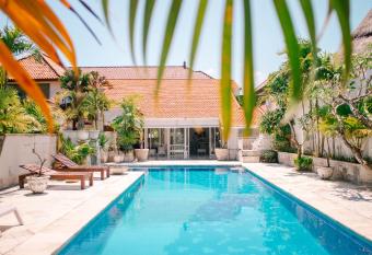 Villa Margaretta By Best Deals Asia Hospitality allows 18 year olds to book a room