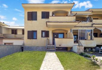 Casa Lu Bagnu has Balcony rooms