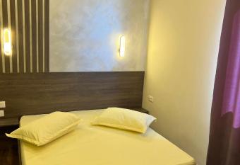 Speranza Hotel allows 18 year olds to book a room