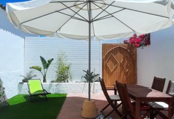 La Buganvilla has Balcony rooms