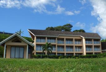 Tiki H  tel - H  tel d application du Lyc  e de Tahiti allows 18 year olds to book a room