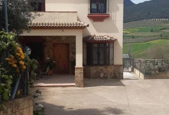 El pueblo has Balcony rooms