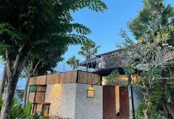 Modern Balinese Villa with Scenic View has Balcony rooms