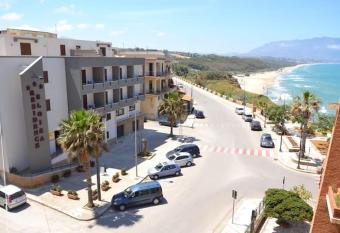 Residence Eloisa Appartamenti has Balcony rooms