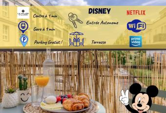 Le bleu, tr  s bien situ   1mn centre commerciale, Disney PARKING GRATUIT has Balcony rooms