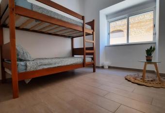 Blue Sardine Hostel allows 18 year olds to book a room