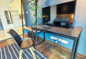 1912 Almas Suites 2Queen bed 4pax!!Netflix By STAY allows 18 year olds to book a room