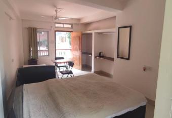 Hilltop guest house has Balcony rooms