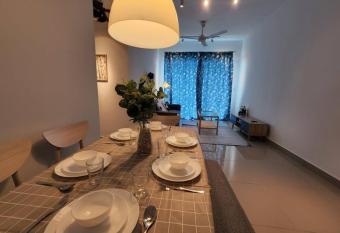 10pax Cinema Themehouse 3B2R with pool sauna atari games,wifi has Balcony rooms