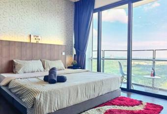 C2210 Almas Suites Studio 100mbps Netflix By STAY allows 18 year olds to book a room