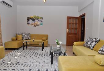 Friendly Flat 3 has rooms with a private hot tub