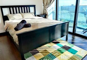 C1310 Almas Family Studio 100mbps! Netflix By STAY allows 18 year olds to book a room