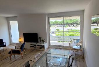 Arcachon ! Superbe appartement familial enti  rement refait    neuf class   3   toiles has Balcony rooms