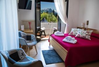 Hotel Park Oasi has Balcony rooms