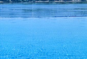 Casa Palmera has rooms with a private hot tub