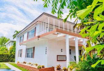 Amazing 4-bed townhouse perfect for a large family has Balcony rooms