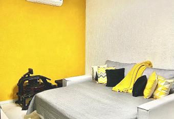 Nuevo penthouse con terraza privada, alberca , area infantil y pet friendly has Balcony rooms