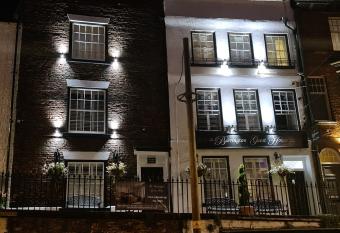 The Barrington Guesthouse allows 18 year olds to book a room