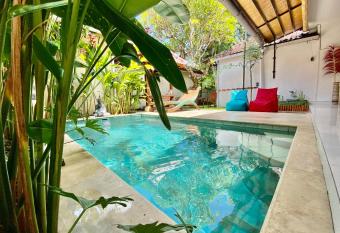 Wisata Beach Inn has Balcony rooms