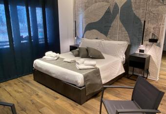 IL TIGLIO VERDE has Balcony rooms