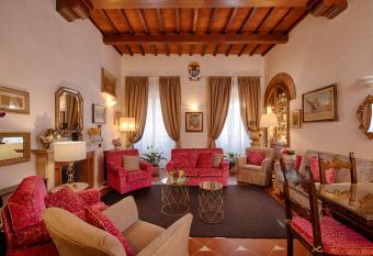 Hotel Maxim Axial allows 18 year olds to book a room