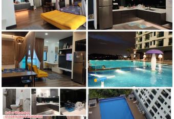 Hidayah Homestay UKM@Vista Bangi (pool & river view) has Balcony rooms
