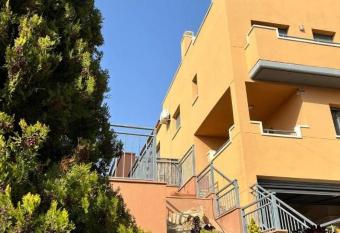 Villa Timbo has Balcony rooms