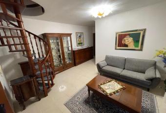 Home sharing Santa Maria CV allows 18 year olds to book a room