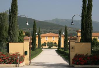 Delfina Palace Hotel has Balcony rooms