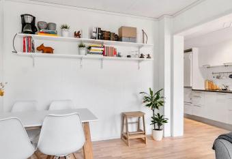 City by nature allows 18 year olds to book a room