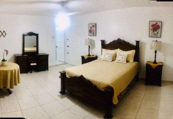 CASA CERCA DE PUCAMAIMA has Balcony rooms