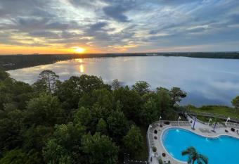 1 Bed Disney Condo w/ Beautiful Views. has Balcony rooms