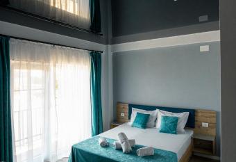 ADAMZ has Balcony rooms