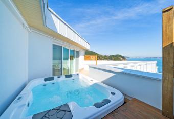 Oceanterra has Balcony rooms