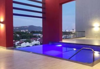 Luxury Apartment @ Parkhurst 1 - Kingston allows 18 year olds to book a room