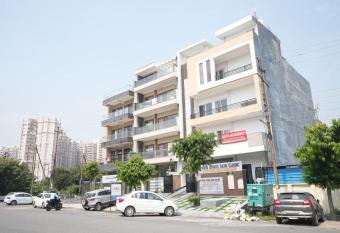 Gupta Residency allows 18 year olds to book a room