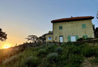 Agriturismo Cascina Cornelli has Balcony rooms