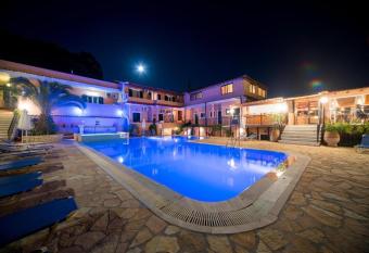 Arianna Superior Studio 19 has Balcony rooms