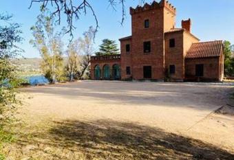 Castillo en Villa del Lago San Roque Villa Carlos Paz exclusivo para familias, no apto para eventos ni invitados extras, preparada para alojar 16 personas en exclusividad, consulte antes de reservar por favor has Balcony rooms