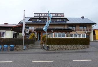 Landgasthof Schmidbauer has Balcony rooms