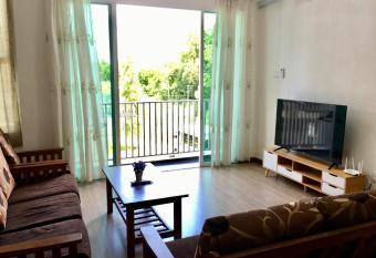 Springfield 3-Storey Cheerful Townhouse #Yoyo Homestay has Balcony rooms