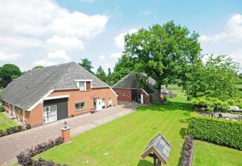  t Rond Bargie has Balcony rooms