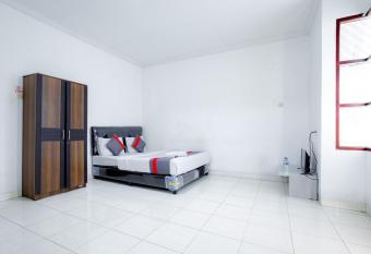 OYO 91535 J&b Rooms Tomang has Balcony rooms