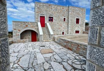 Sugar Stone House 2 has Balcony rooms