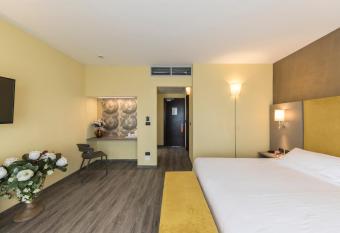 Hotel Donatello Imola has Balcony rooms