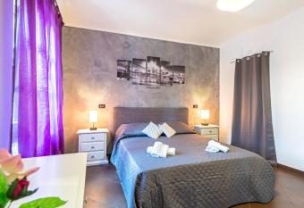 Castle Suite - centro storico has Balcony rooms