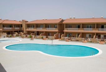 Navy Apartment, El Poris allows 18 year olds to book a room