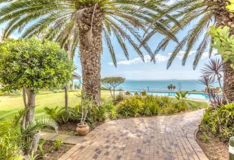 Light & Airy Seaside Tranquility - Newly renovated has Balcony rooms